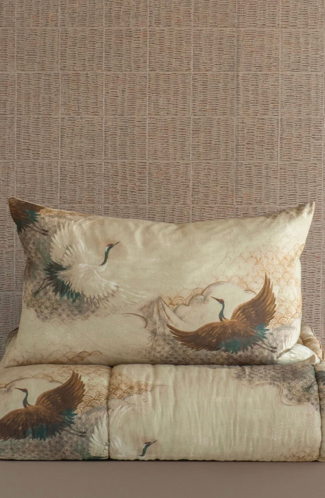 TSURU NATURAL PILLOWCASE PAIR