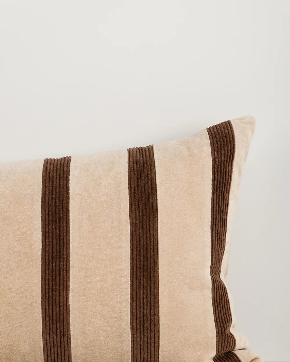 Huxley Natural/Chocolate Cushion