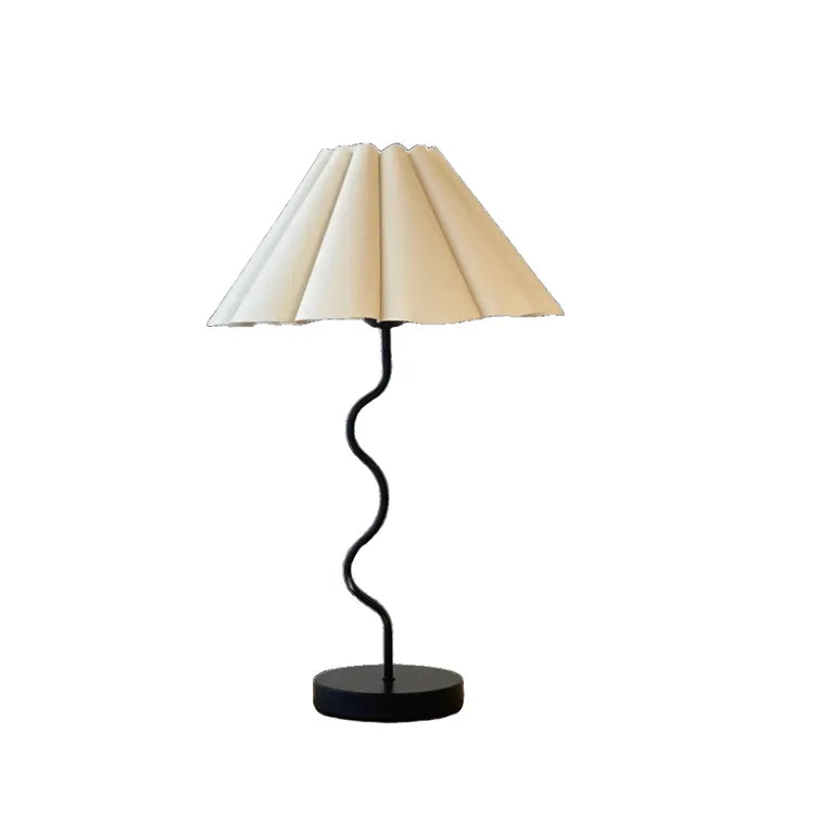 Wavy Table Lamp Black