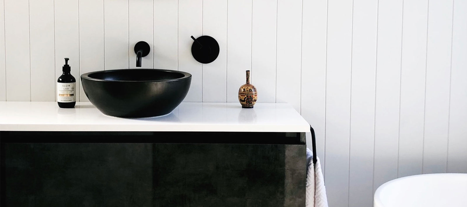 Get in touch | Contact Donna Hydes Design | From one room to your complete renovation or new build, I would love to work with you on your project